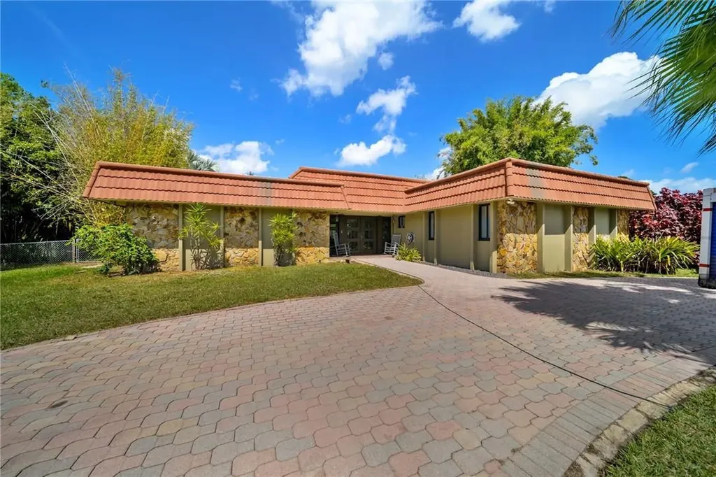 11321 N Mount Vernon Drive Plantation FL 33325