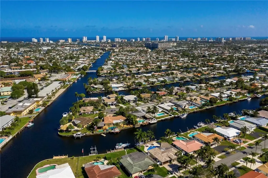 301 SE 5th Terrace Pompano Beach FL 33060