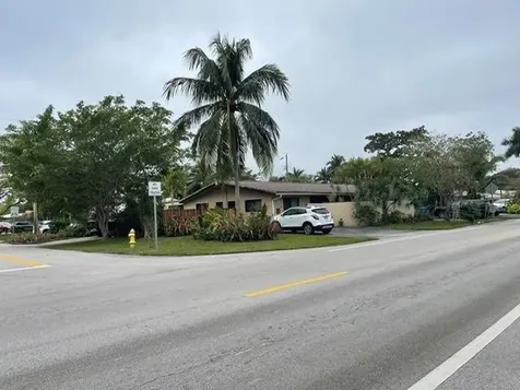 1556 NE 45th Street Oakland Park FL 33334