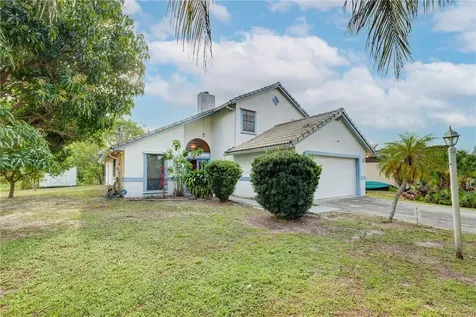 1662 SE Fallon Drive Port St Lucie FL 34983