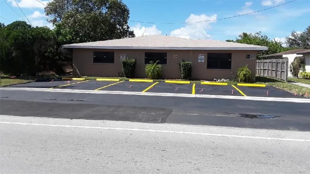 1813-1817 NW 55th Avenue Lauderhill FL 33313