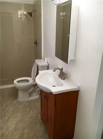 161 NW 40th Street Oakland Park FL 33309