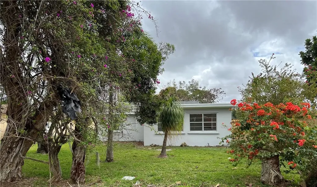 4186 Bougainvillea Street West Palm Beach FL 33406