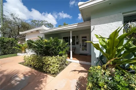 823 N 32nd Court Hollywood FL 33021