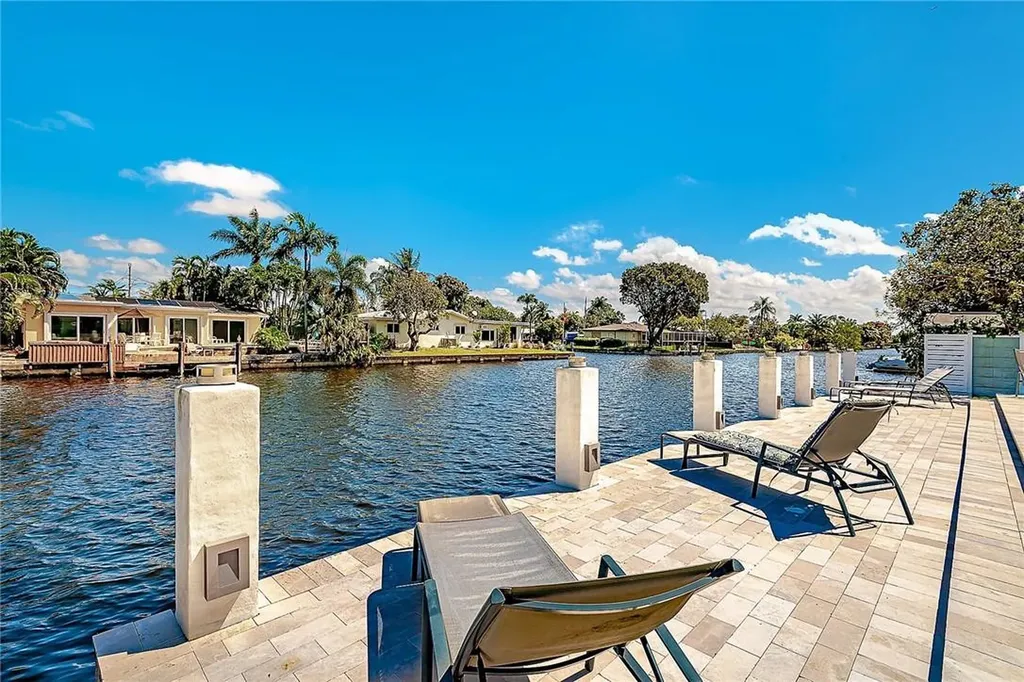 2001 NW 36th Street Oakland Park FL 33309