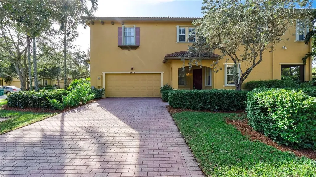 5798 NW 119th Terrace Coral Springs FL 33076