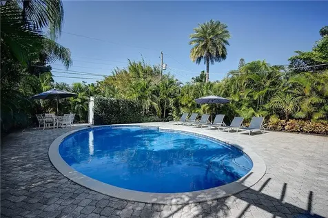 2405 NE 8th Terrace Wilton Manors FL 33305