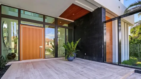 811 Solar Isle Drive Fort Lauderdale FL 33301