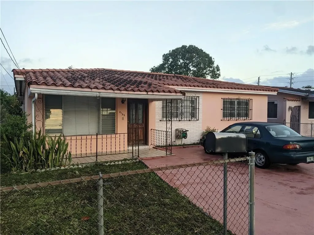 4155 E 10th Avenue Hialeah FL 33013