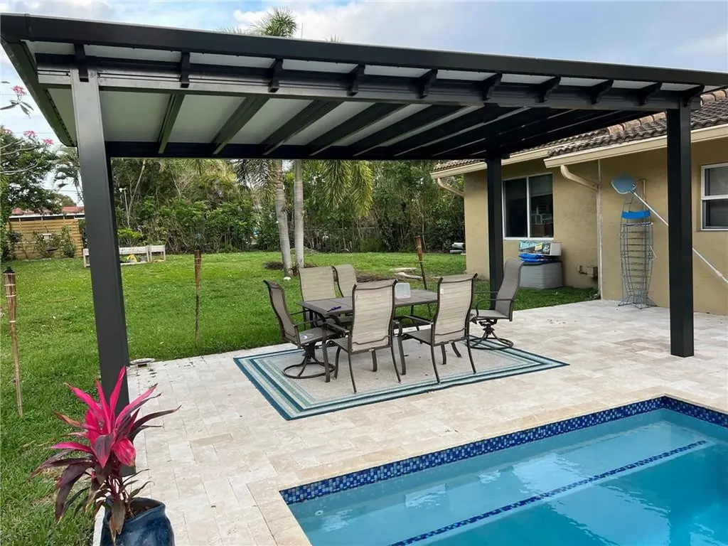 231 NW 44th Street Boca Raton FL 33431