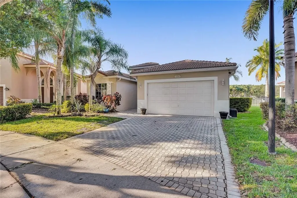 5354 Flamingo Court Coconut Creek FL 33073