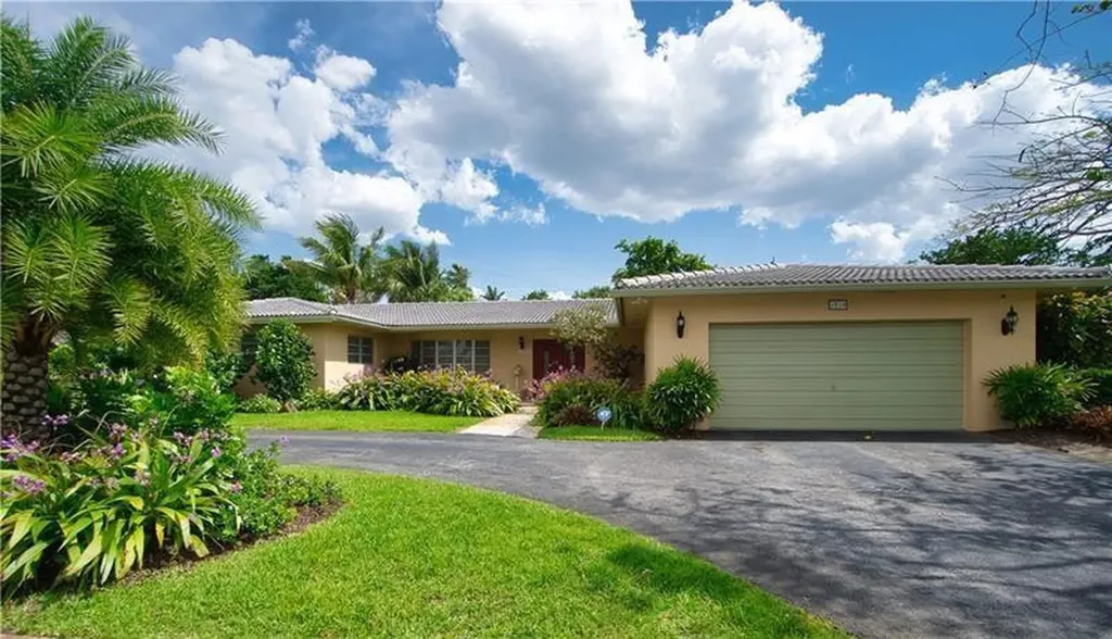 4910 Jefferson Street Hollywood FL 33021