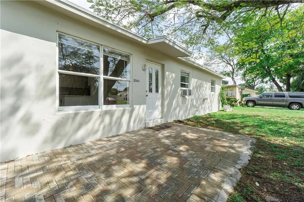 2560 NW 59th Avenue Margate FL 33063