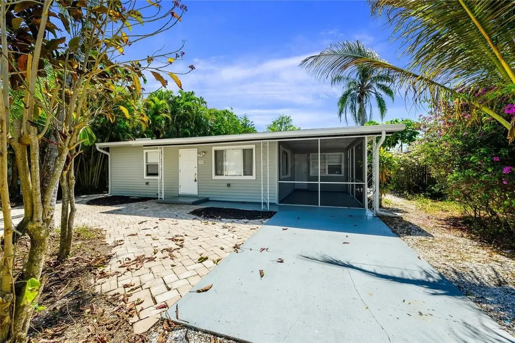 1248 Michigan Avenue Naples FL 34103