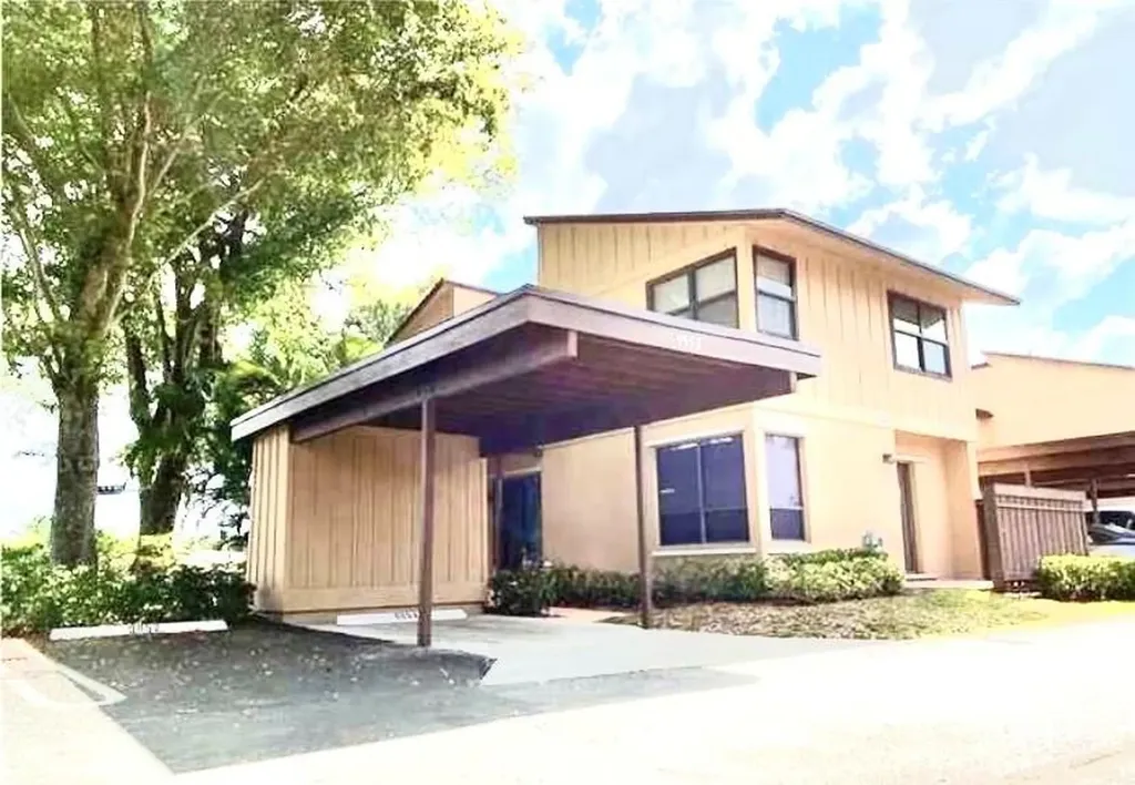 9952 Royal Palm Boulevard Coral Springs FL 33065