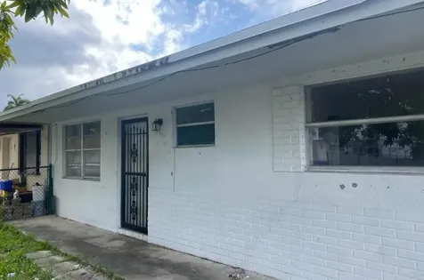 1971 SW 70th Way North Lauderdale FL 33068