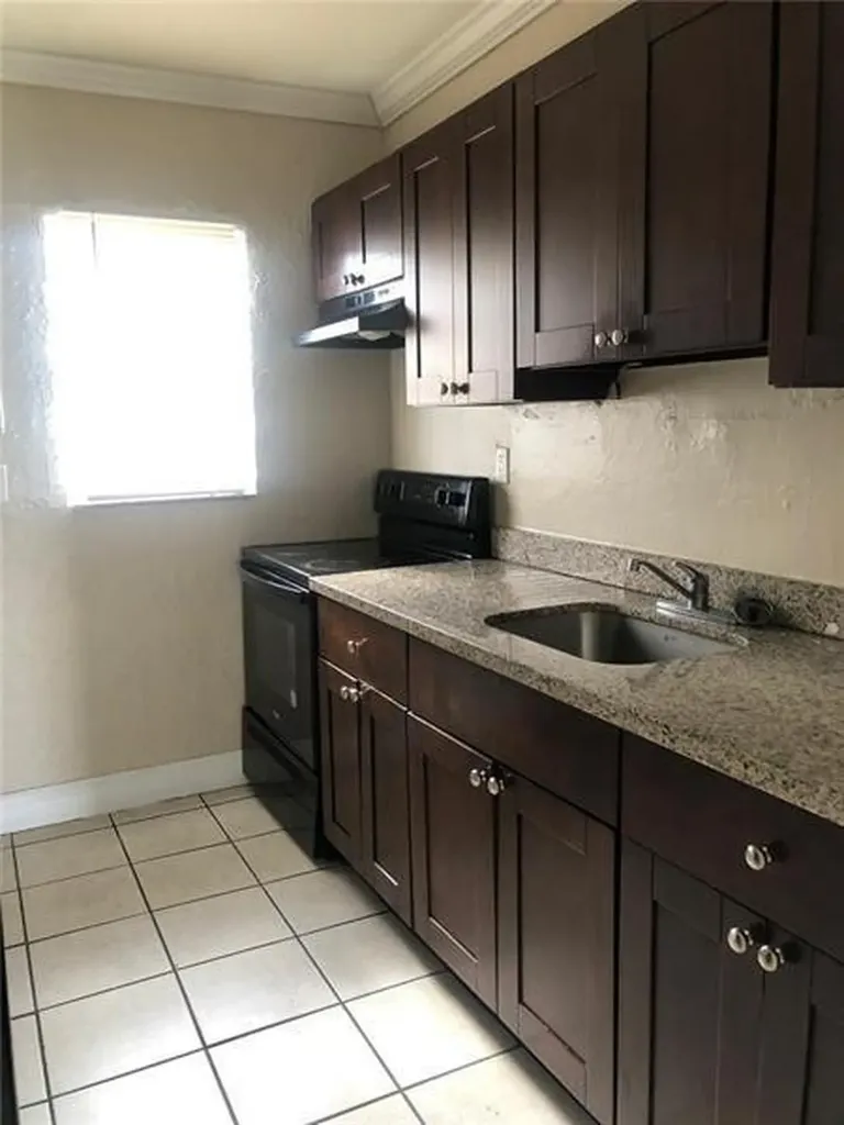 713 NW 14th Terrace Fort Lauderdale FL 33311