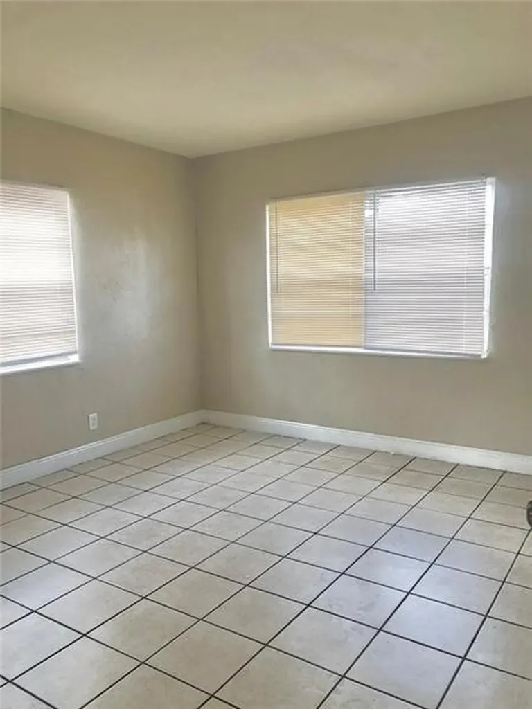 713 NW 14th Terrace Fort Lauderdale FL 33311