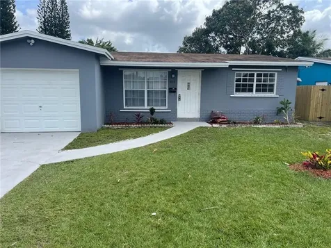 810 SW 63rd Terrace North Lauderdale FL 33068