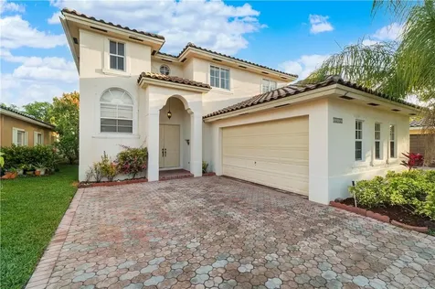 12127 NW 47th Manor Coral Springs FL 33076