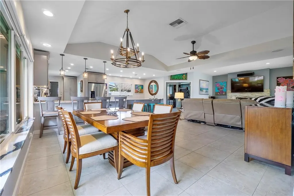 2217 NE 30th Court Lighthouse Point FL 33064