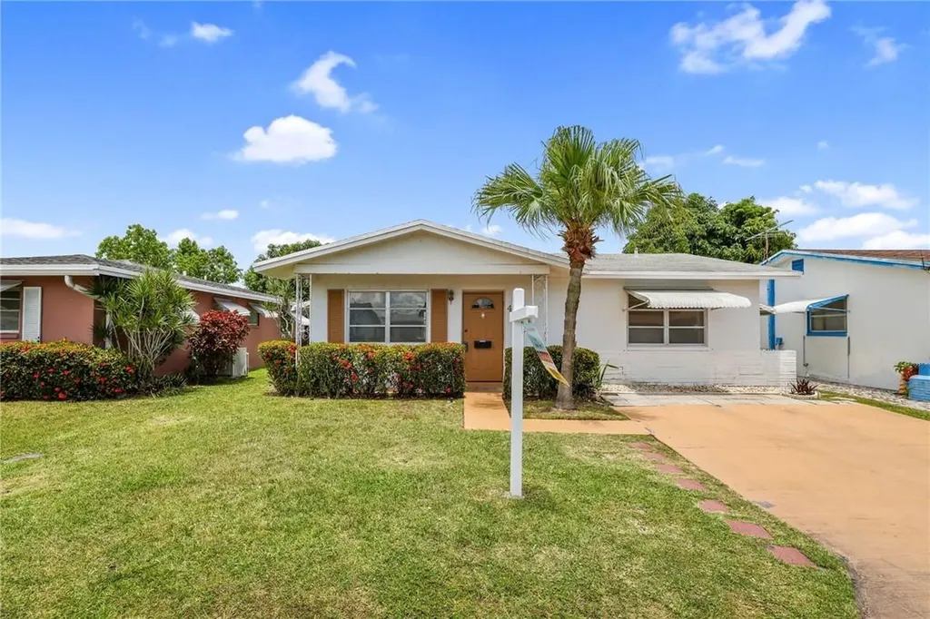 4939 NW 55th Street Tamarac FL 33319
