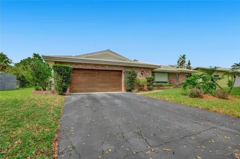7345 SW 9th Court Plantation FL 33317