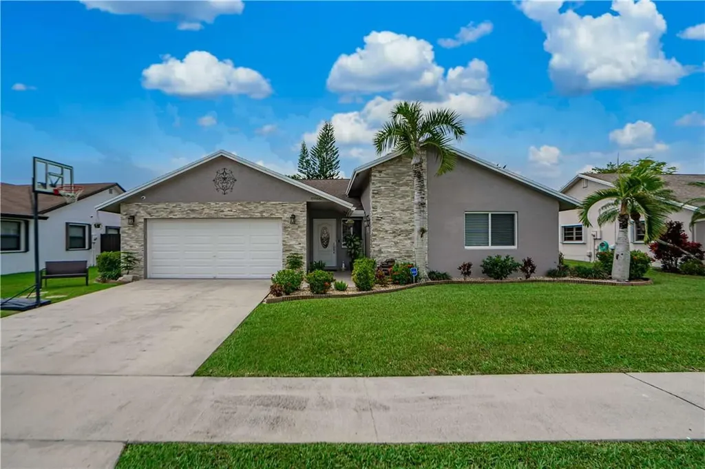 8966 SW 16th Street Boca Raton FL 33433