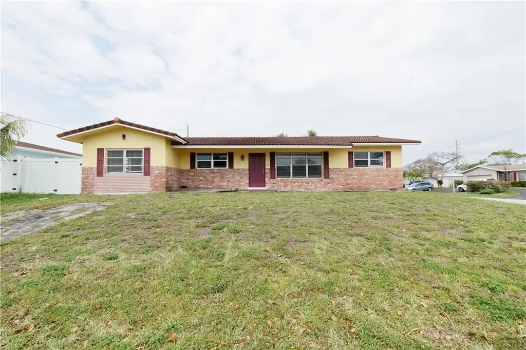 4975 NW 5th Terrace Boca Raton FL 33431