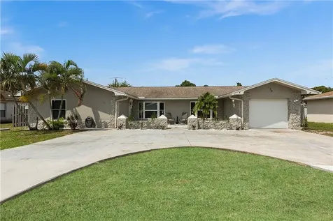 178 NW Curtis Street Port St Lucie FL 34983
