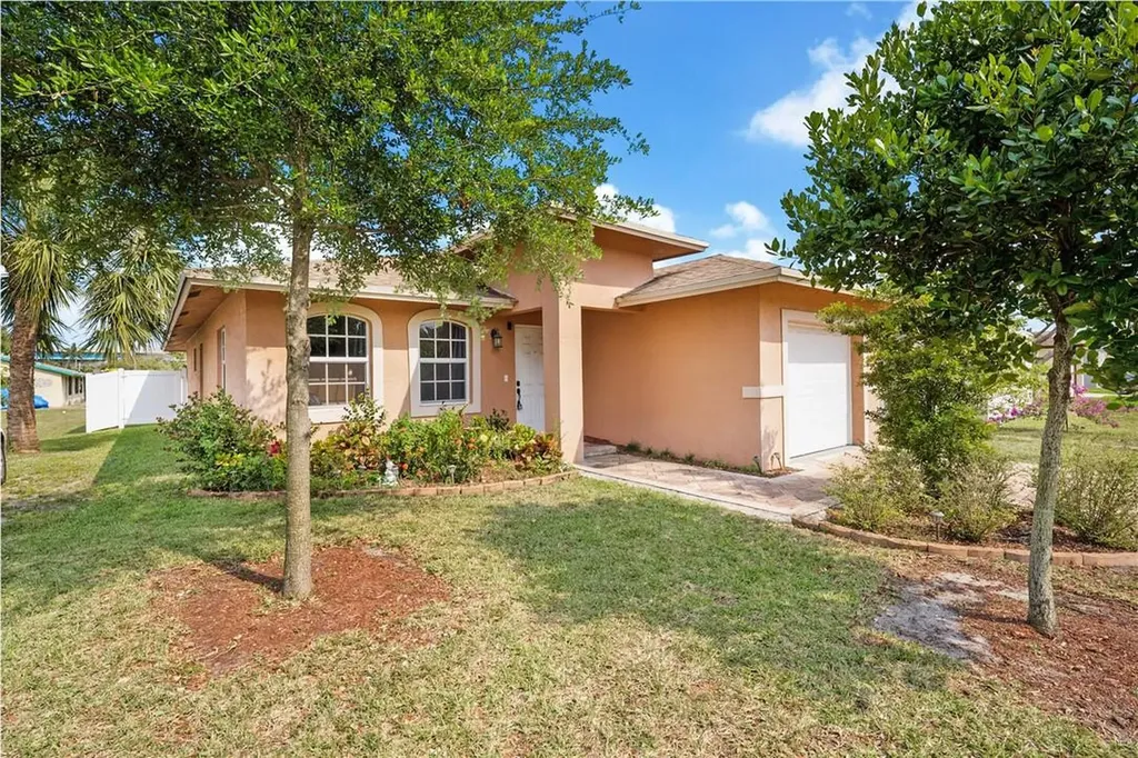 624 NW 16th Avenue Pompano Beach FL 33069