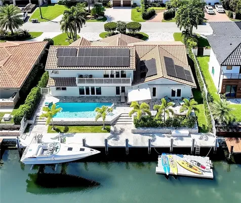4240 NE 24th Avenue Lighthouse Point FL 33064