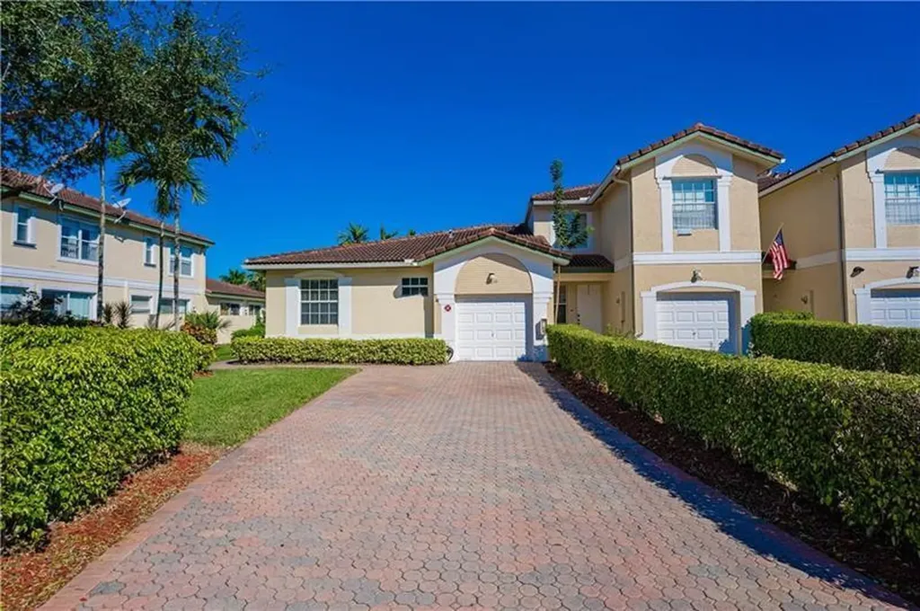 11639 NW 47th Court Coral Springs FL 33076