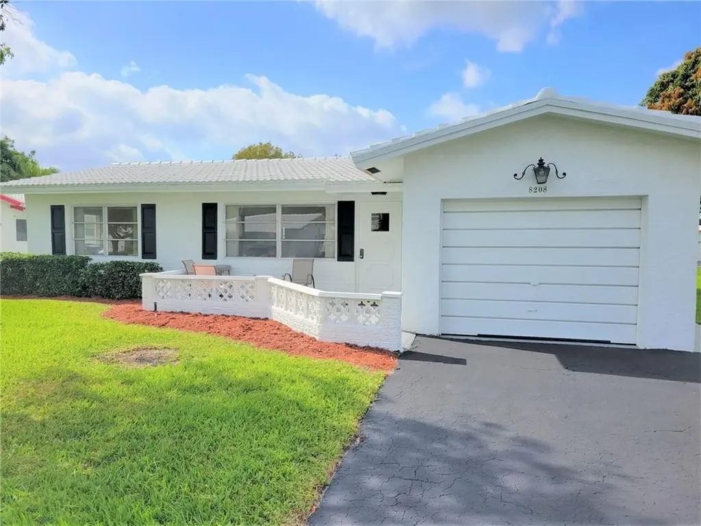 8208 NW 12th Manor Plantation FL 33322