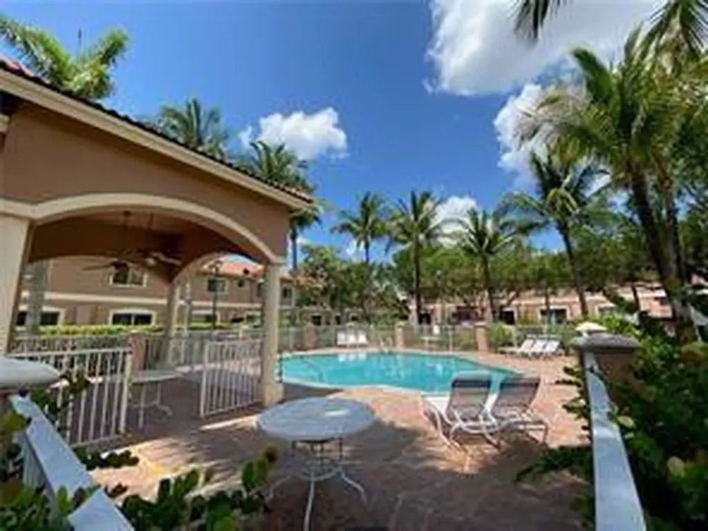7832 Catalina Circle Tamarac FL 33321