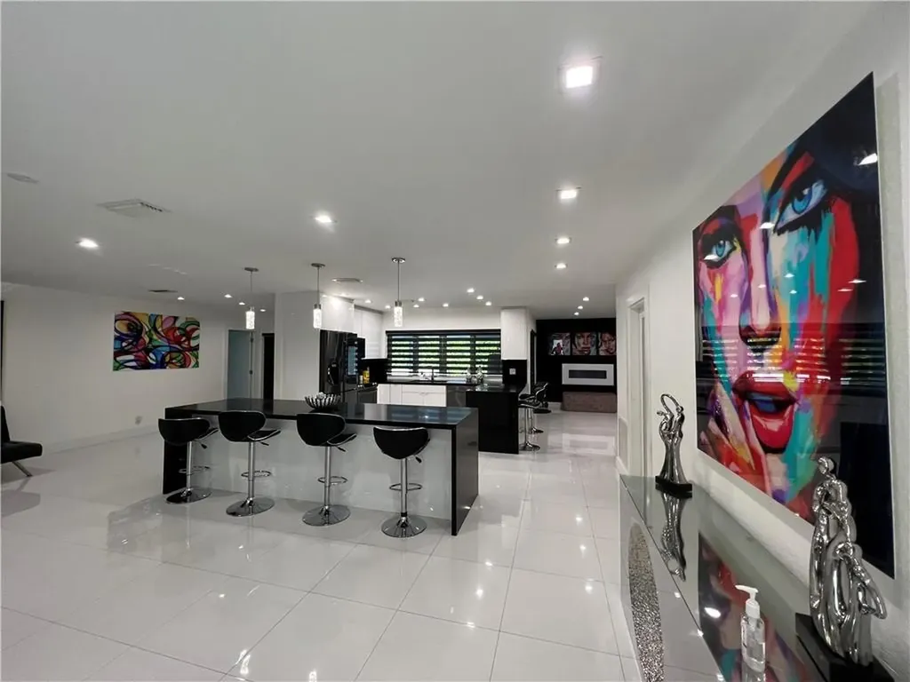 4601 NW 5th Street Plantation FL 33317