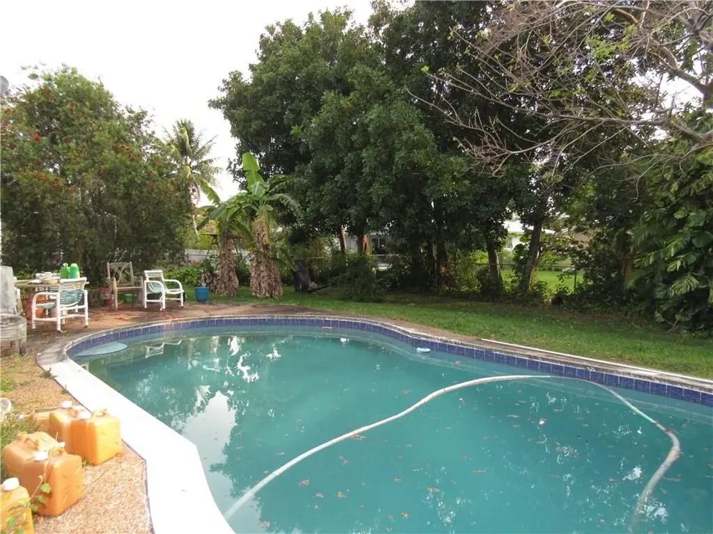 3730 NW 101st Avenue Coral Springs FL 33065