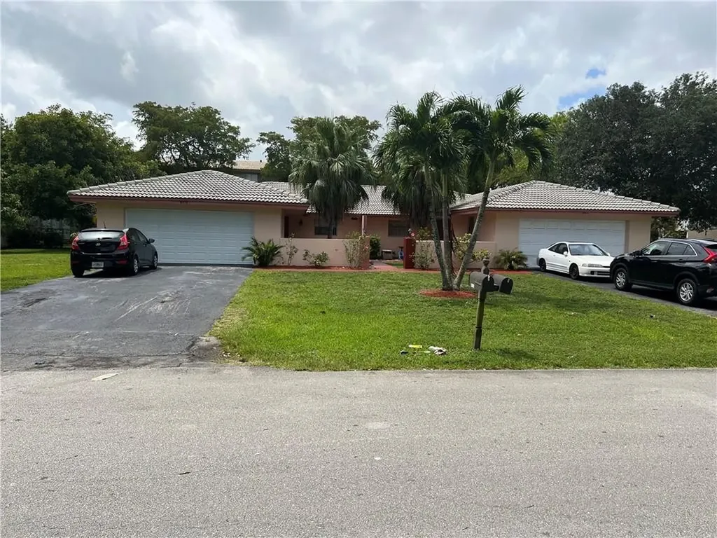 8414-8416 NW 35th Street Coral Springs FL 33065