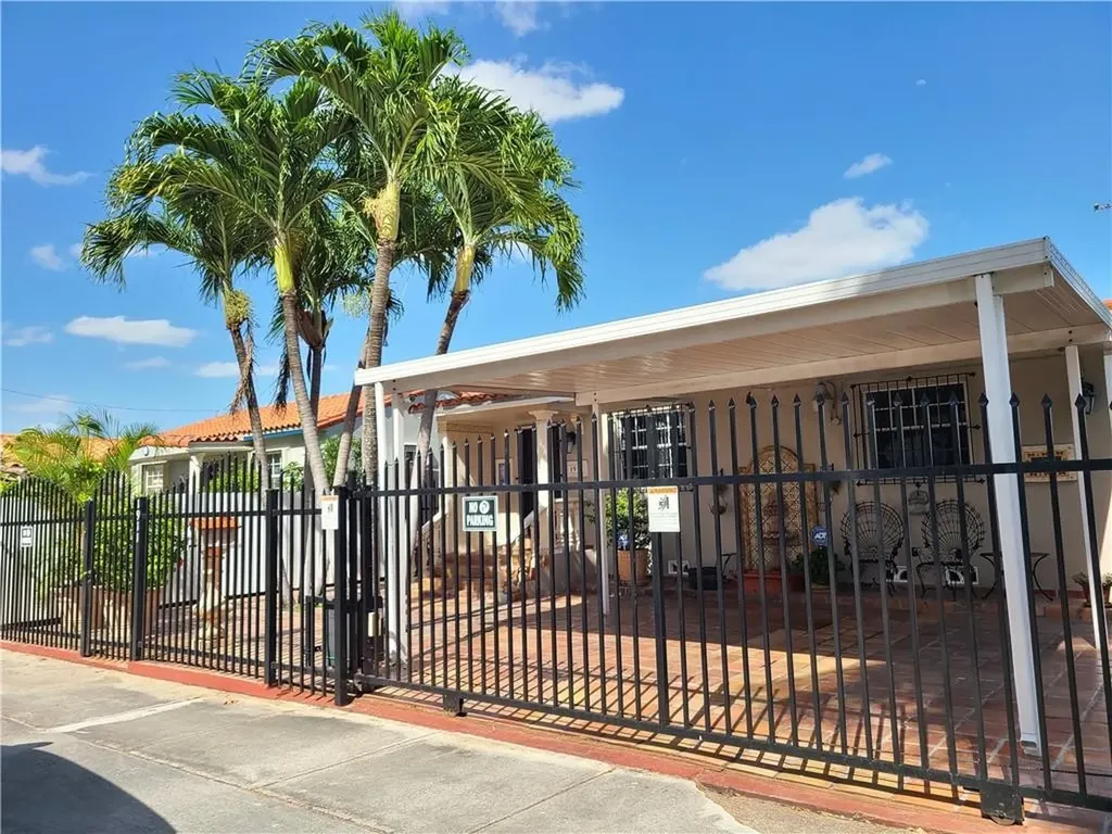 1911 NW 37th Avenue Miami FL 33125