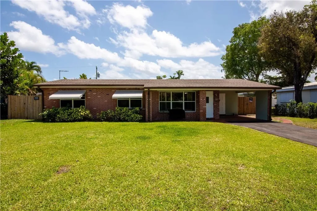 360 NW 36th Street Oakland Park FL 33309