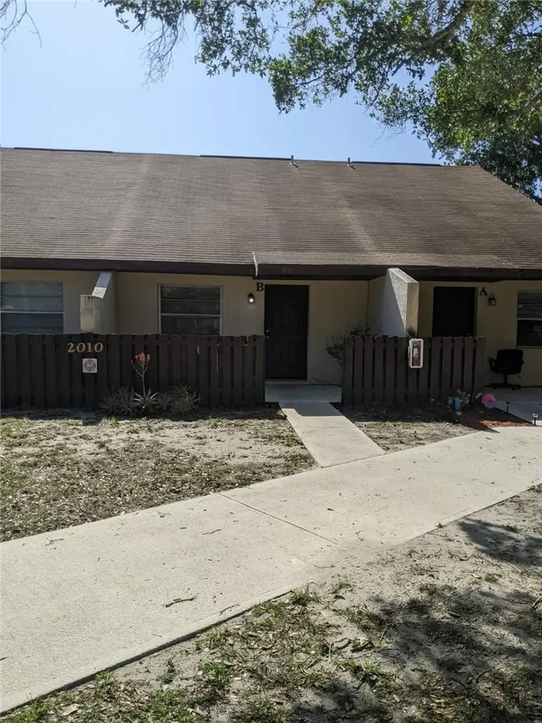 2010 S 10th Street Fort Pierce FL 34950