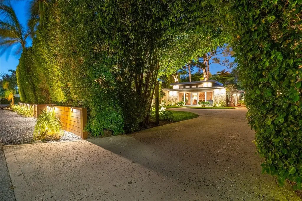 519 NE 25th Street Wilton Manors FL 33305