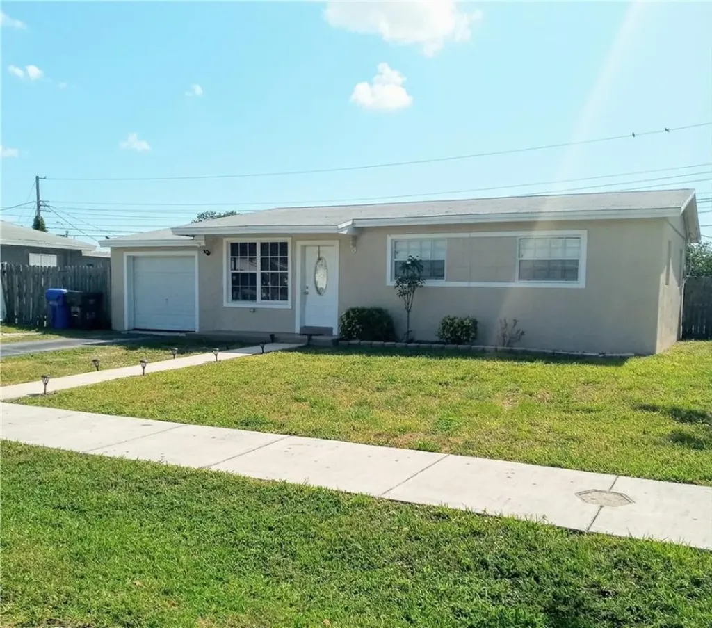 3031 SW 33rd Avenue West Park FL 33023