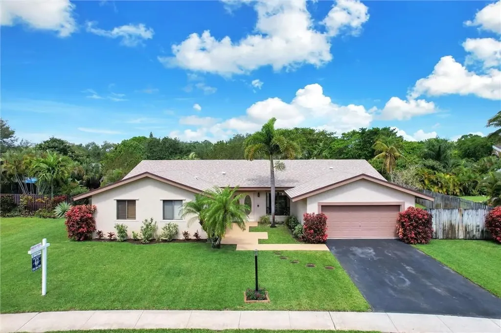 1611 SW 53rd Avenue Plantation FL 33317