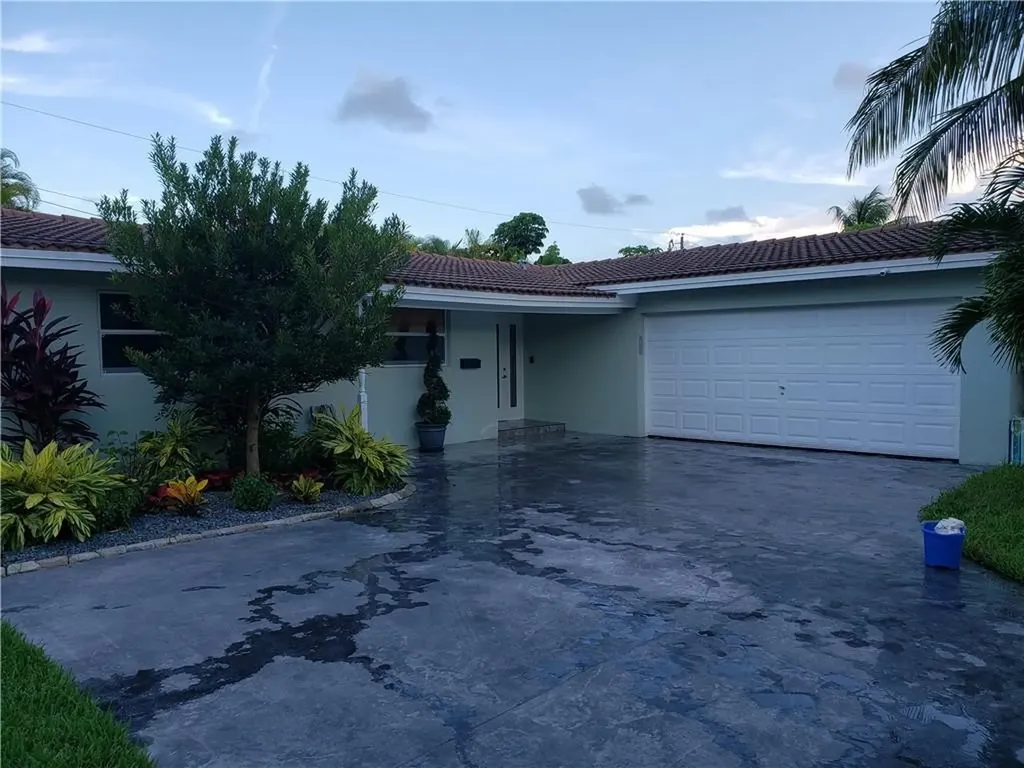 4125 NW 79th Avenue Coral Springs FL 33065