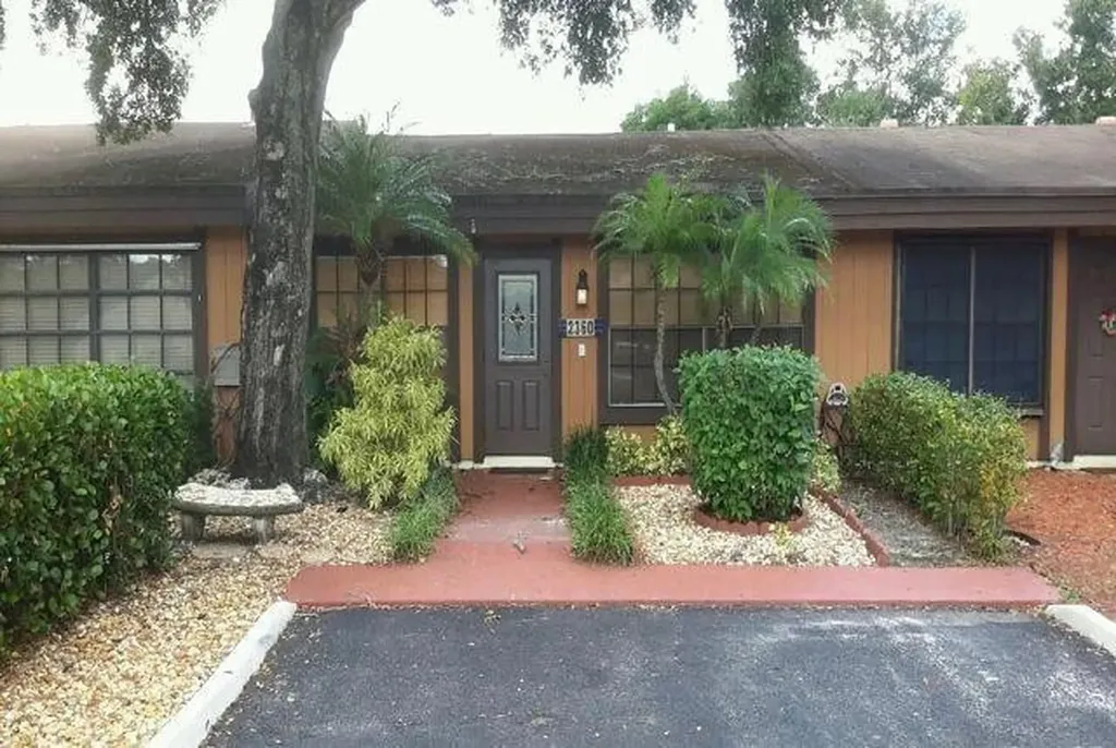2360 Pine Needle Court Pembroke Pines FL 33026