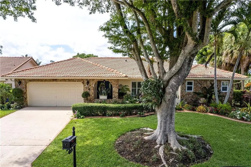 21831 Linwood Way Boca Raton FL 33433