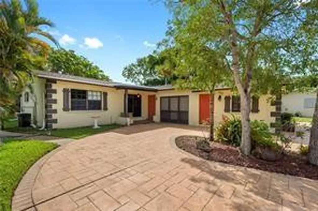 2640 NW 98th Avenue Sunrise FL 33322