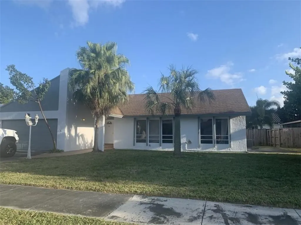 9344 SW 172nd Terrace Palmetto Bay FL 33157