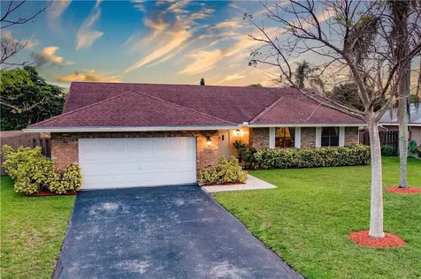 11218 NW 43rd Court Coral Springs FL 33065